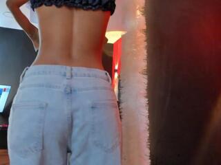 Yaya Hilton webcam model stream image