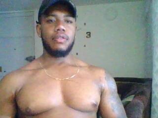 Joan Saenz webcam model stream image