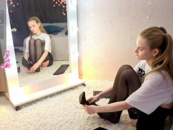 SugarNyaa webcam model stream image