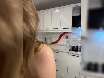 Lunaaaura webcam model stream image