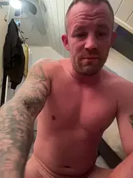 superbertok webcam stripchat model stream image