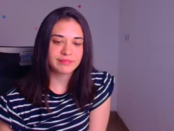 nika_flowerss webcam model stream image