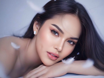 ChandriaDiamond webcam model stream image