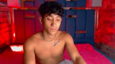 krish_ruselly7 webcam model stream image
