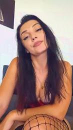 AlexHedges webcam model stream image