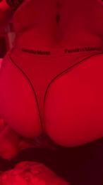 Mirline webcam model stream image