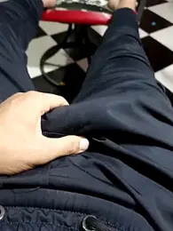 anis3g4 webcam model stream image