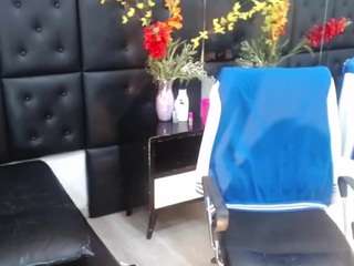 chrisshott webcam model stream image