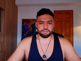 Jerome V webcam model stream image