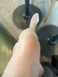 yimisun01 webcam model stream image