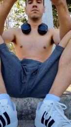 HandShakeBrazil webcam model stream image