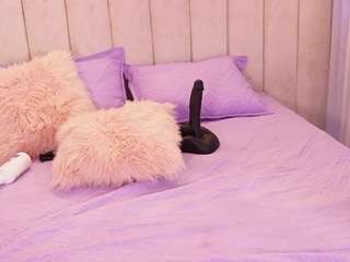 mssbombom webcam model stream image