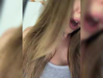 BuM-M webcam bongacams model stream image