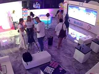 voyeurcam-casa-salsa-gym-bike webcam model stream image