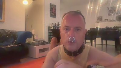 sneakpig webcam model stream image
