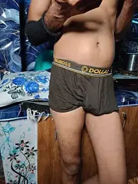Miss-priya25 webcam stripchat model stream image