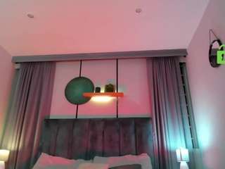 coralinericce webcam model stream image