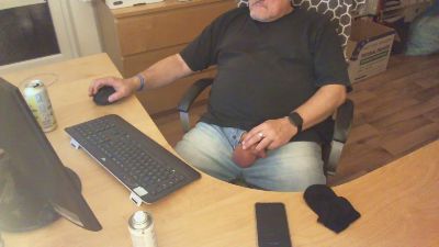 Barefooter webcam model stream image