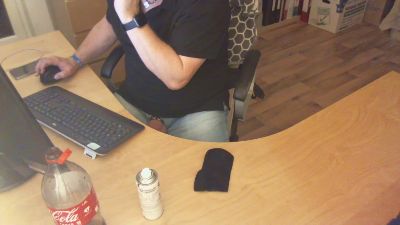 Barefooter webcam model stream image