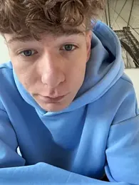 Sklave26Y webcam model stream image