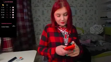 SmokyRose webcam model stream image