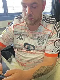 PupW0lfy webcam model stream image