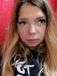 Zuli_Kiska webcam stripchat model stream image