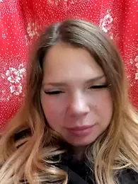 Zuli_Kiska webcam model stream image