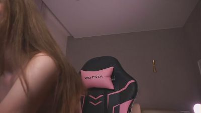 cheekie_breekie webcam cam4 model stream image