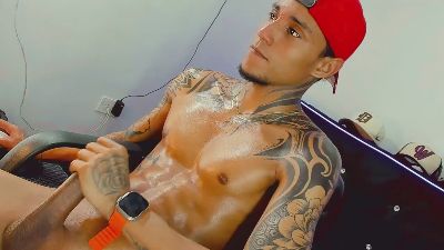 Handzell webcam model stream image