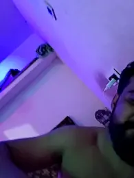 Yourguys21 webcam model stream image