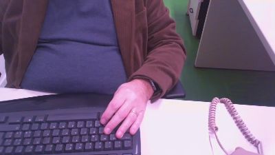 me__slave webcam model stream image