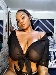 Spotty_Coochie webcam model stream image