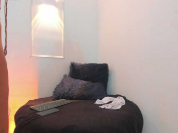 Kenyaaaa webcam model stream image