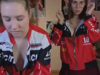 _lovelylove_ webcam model stream image