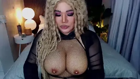 lOinDOMINANTava webcam model stream image