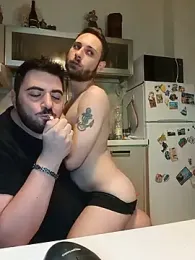 bear_skinny webcam model stream image
