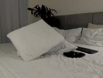 einyel_ webcam model stream image