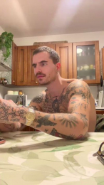 matc_of webcam cam4 model stream image