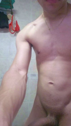 pequeboy_hot webcam model stream image