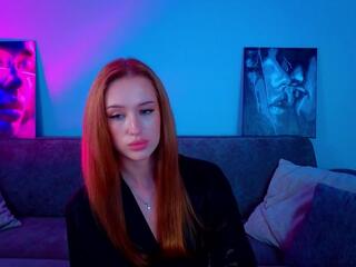 Una Page webcam model stream image
