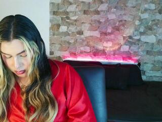 Aria Fernandez webcam model stream image