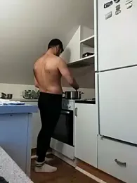 Milf-_-Hunter webcam stripchat model stream image