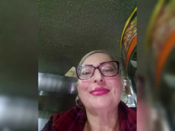 miatitsmature webcam model stream image