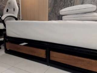 sakti-fox webcam model stream image