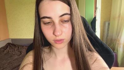 HermineOpdahl webcam model stream image