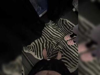 LoveLevelUp webcam model stream image