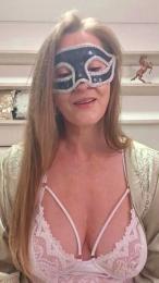 sabrinafarm webcam model stream image