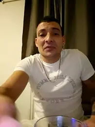 Zoltanioan26 webcam model stream image