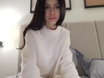 milla_bella webcam model stream image